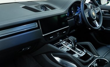 Porsche Cayenne TURBO 19