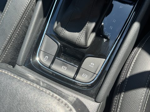 Skoda Karoq 1.5 TSI ACT Edition SUV 5dr Petrol DSG Euro 6 (s/s) (150 ps) 23