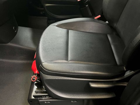 Mercedes-Benz Vito eVito Touringer 5dr 33