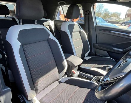Volkswagen T-Roc 1.5 T-Roc SEL TSi Evo 5dr 66