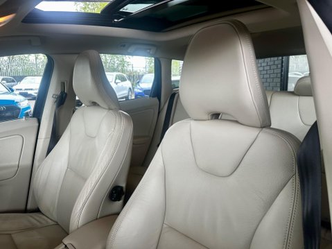 Volvo XC60 2.4 D5 SE Lux Premium AWD Euro 4 5dr 46