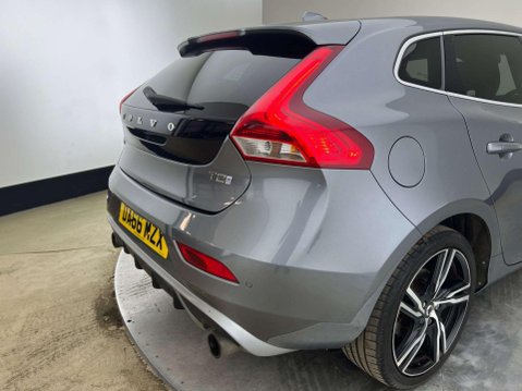 Volvo V40 2.0 T2 R-Design Pro Euro 6 (s/s) 5dr 20