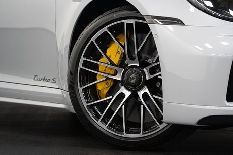 Porsche 911 3.6 T-Hybrid Turbo S Coupe 2dr Petrol Hybrid PDK 4WD Euro 6 (s/s) (711 ps) 25