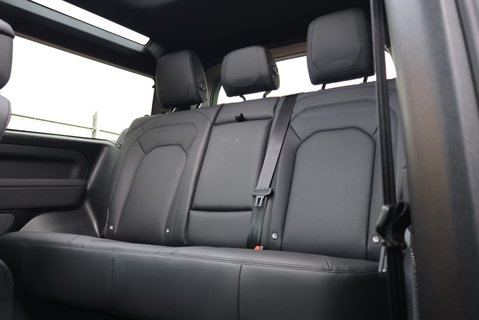 Land Rover Defender 90 75TH LIMITED EDITION SUPER LOW MILES MATT PPF WRAP  18