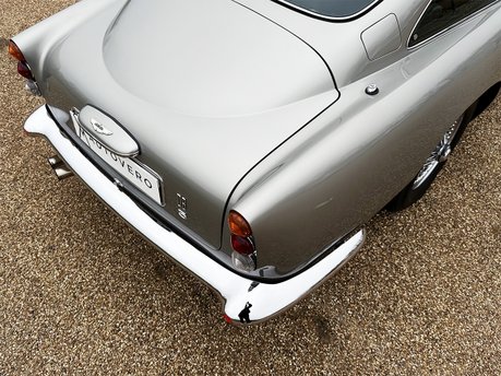 Aston Martin DB5 Superleggera 34