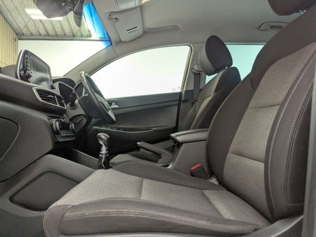 Hyundai TUCSON 1.6 Tucson SE Nav GDi 2WD 5dr 36