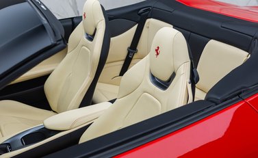 Ferrari Portofino M 21