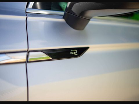 Volkswagen Tiguan 1.5 Tiguan R-Line Edition TSI Semi-Auto 5dr 21