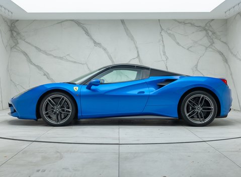 Ferrari 488 SPIDER 7
