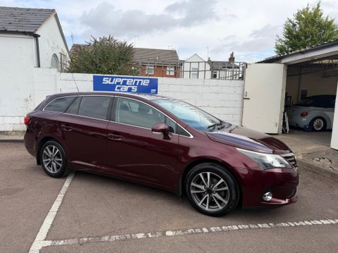 Toyota Avensis 2.0 D-4D Icon Business Edition Tourer Euro 5 5dr 28