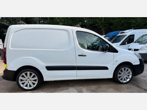 Peugeot Partner 1.6 BlueHDi 651 Professional Panel Van 5dr Diesel Manual L1 (112 g/km, 73.9 8