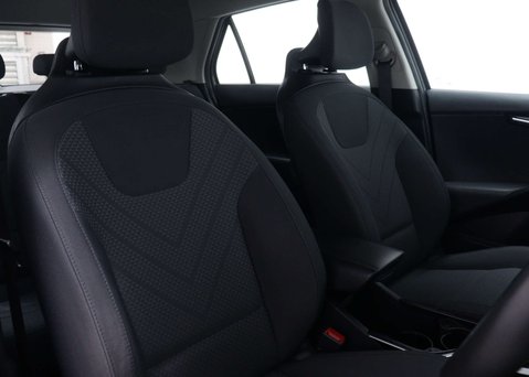 Kia Niro 1.6 Niro 2 HEV Semi-Auto 5dr 42