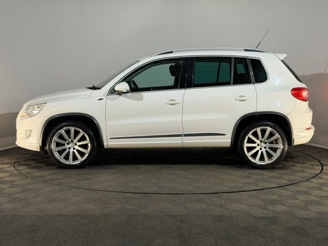 Volkswagen Tiguan R LINE TDI 4MOTION 5