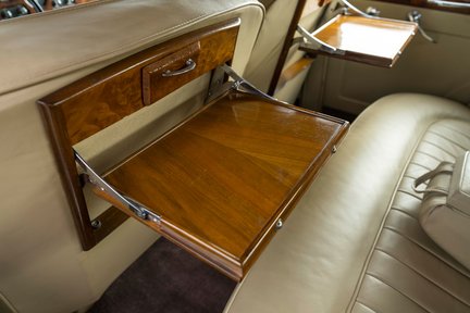 Rolls-Royce Silver Cloud II 32