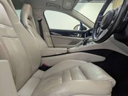 Porsche Panamera 2.9 Panamera 4 E-Hybrid Semi-Auto 4WD 5dr 37