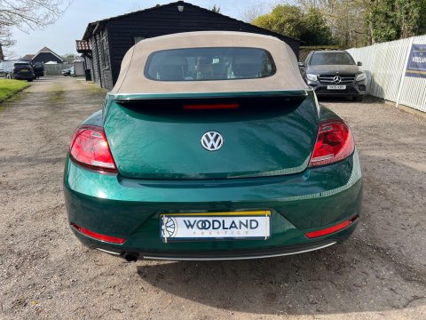 Volkswagen Beetle DESIGN TSI BLUEMOTION TECHNOLOGY DSG 18