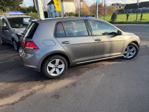 Volkswagen Golf 1.6 TDI BlueMotion Tech Match DSG Euro 5 (s/s) 5dr 7