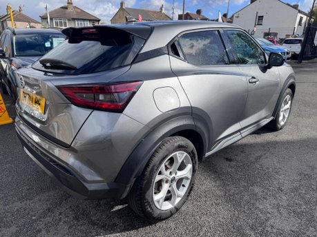 Nissan Juke DIG-T N-CONNECTA 8