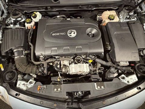 Vauxhall Insignia Country Tourer NAV BI-TURBO 10