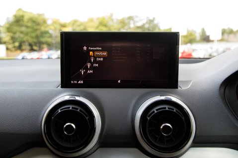 Audi Q2 TFSI S LINE BLACK EDITION 24
