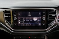 Volkswagen T-Roc SE TSI 22