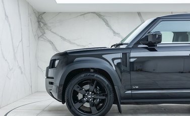 Land Rover Defender 90 V8 26