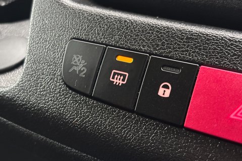 Peugeot Boxer 165ps BlueHDi 335 Drop & Go Low Floor Traffic Management - Toolbox 25