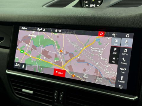 Porsche Cayenne 3.0 V6 E-Hybrid 14.1kWh Coupe 5dr Petrol Plug-in Hybrid TiptronicS 4WD Euro 52