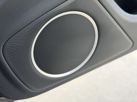 Audi RS4 4.2 RS 4 FSI Quattro Auto 4WD 5dr 19