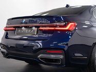 BMW 7 Series 3.0 740ld xDrive M Sport Auto 4WD 4dr 9