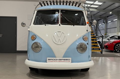 Volkswagen Transporter CARAVAN 4