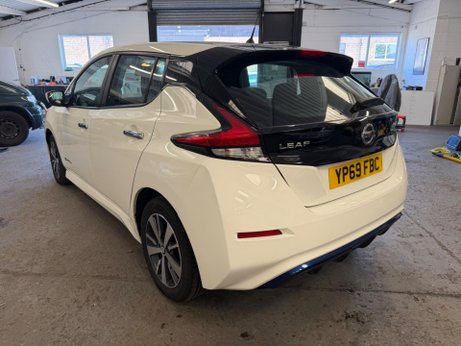 Nissan LEAF 40kWh Acenta Auto 5dr 3