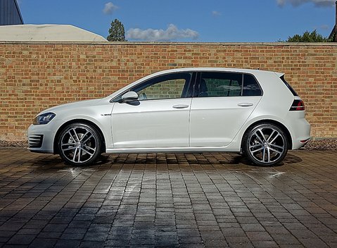 Volkswagen Golf GTD 2.0 TDi 2