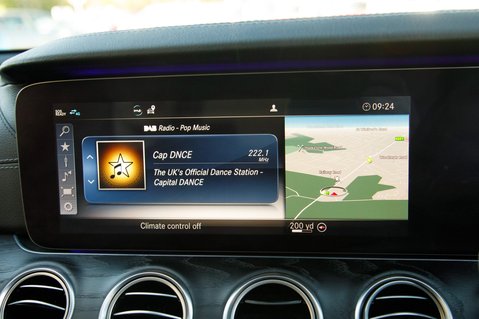 Mercedes-Benz E Class E 400 D 4MATIC AMG LINE PREMIUM PLUS 25