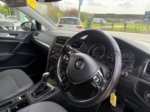 Volkswagen Golf 1.4 TSI BlueMotion Tech SE Nav DSG Euro 6 (s/s) 5dr 9