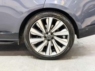 Land Rover Range Rover 4.4 P530 V8 SV SUV 5dr Petrol Auto 4WD Euro 6 (s/s) (LWB) (530 ps) 35