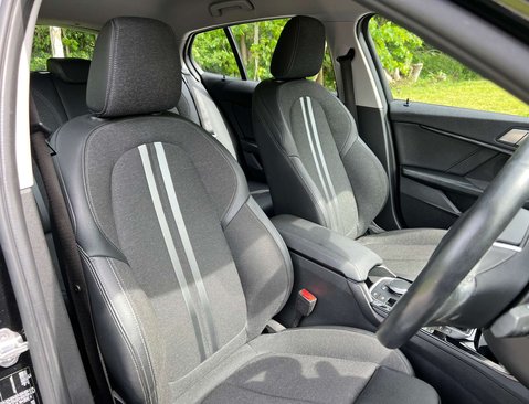 BMW 1 Series 2.0 118D Sport 5dr 21