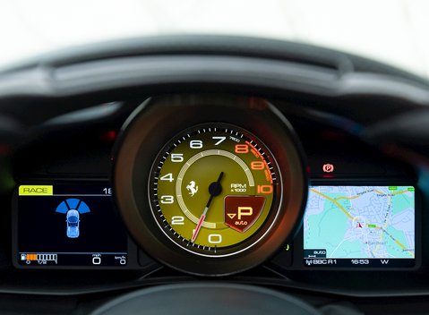 Ferrari 488 Spider 17