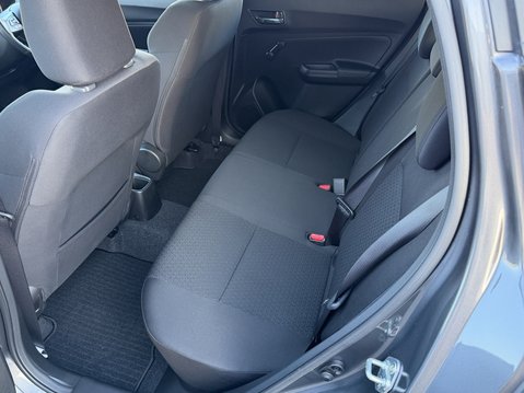 Suzuki Swift 1.2 Dualjet 83 12V Hybrid SZ-L 5dr 37