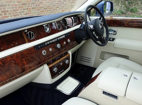 Rolls-Royce Phantom Series II 29