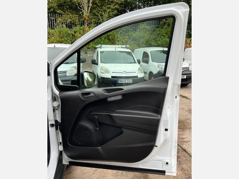 Ford Transit Courier 1.0 EcoBoost Leader Panel Van 4dr Petrol Manual L1 Euro 6 (s/s) (100 ps) 30