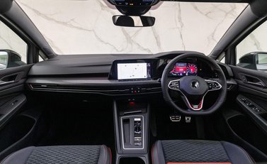 Volkswagen Golf GTI CLUBSPORT 45 TSI DSG 12