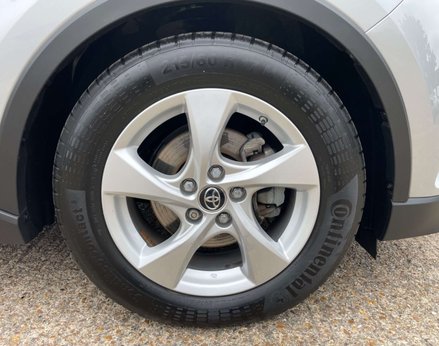 Toyota C-HR 1.8 C-HR Icon HEV CVT 5dr 14