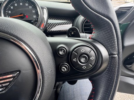 Mini Hatch COOPER S 20