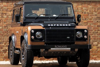 Land Rover Defender 90 Autobiography Edition