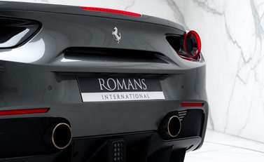 Ferrari 488 SPIDER 39