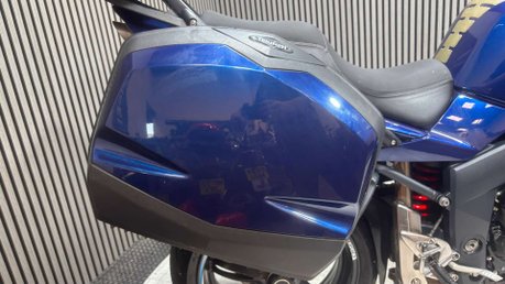 Triumph Sprint 2010 50K NEW MOT FULL LUGGAGE TOURER 1050CC COMMUTER 26