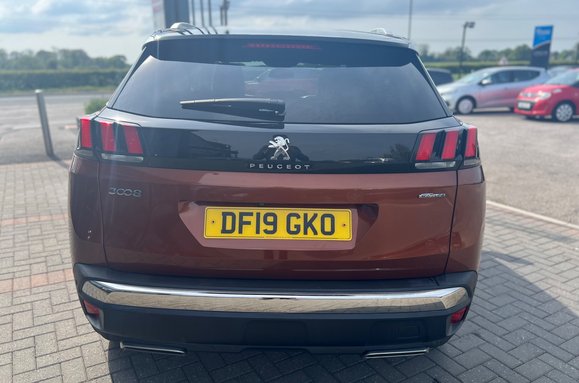 Peugeot 3008 1.6 PURETECH S/S GT LINE AUTO 10