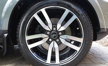 Land Rover Discovery SDV6 HSE Luxury 9