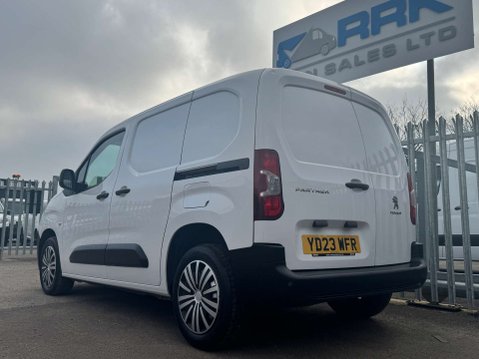 Peugeot Partner 1.5 Partner Professional Premium+ BHDi 32